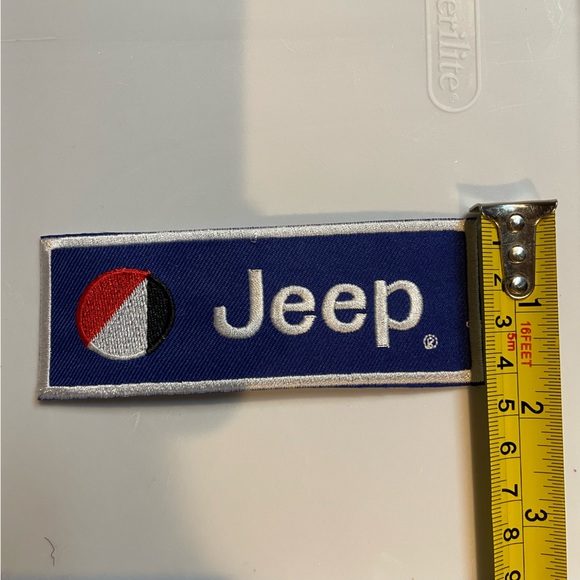 - SALE ❤️ Embroidered Blue Jeep Iron on Patch - Picture 1 of 2